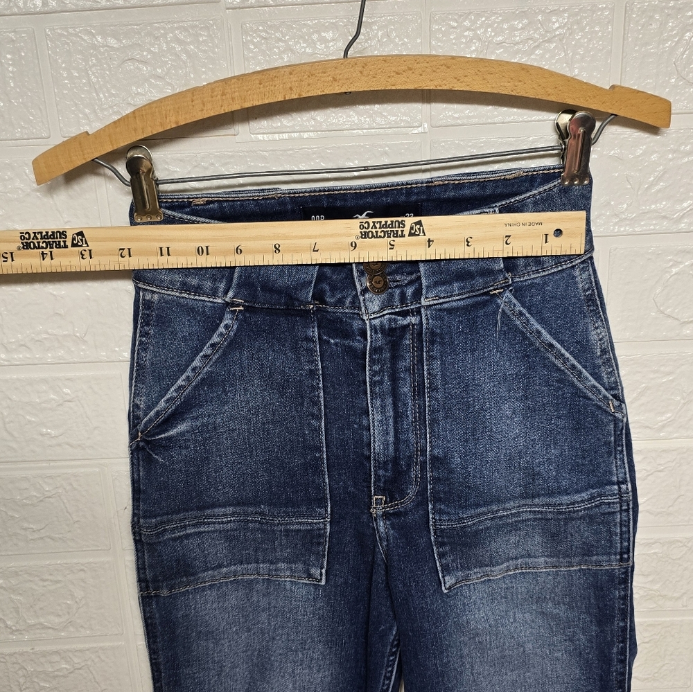 Hollister High Rise Blue Mom Blue Jeans - Picture 3 of 8